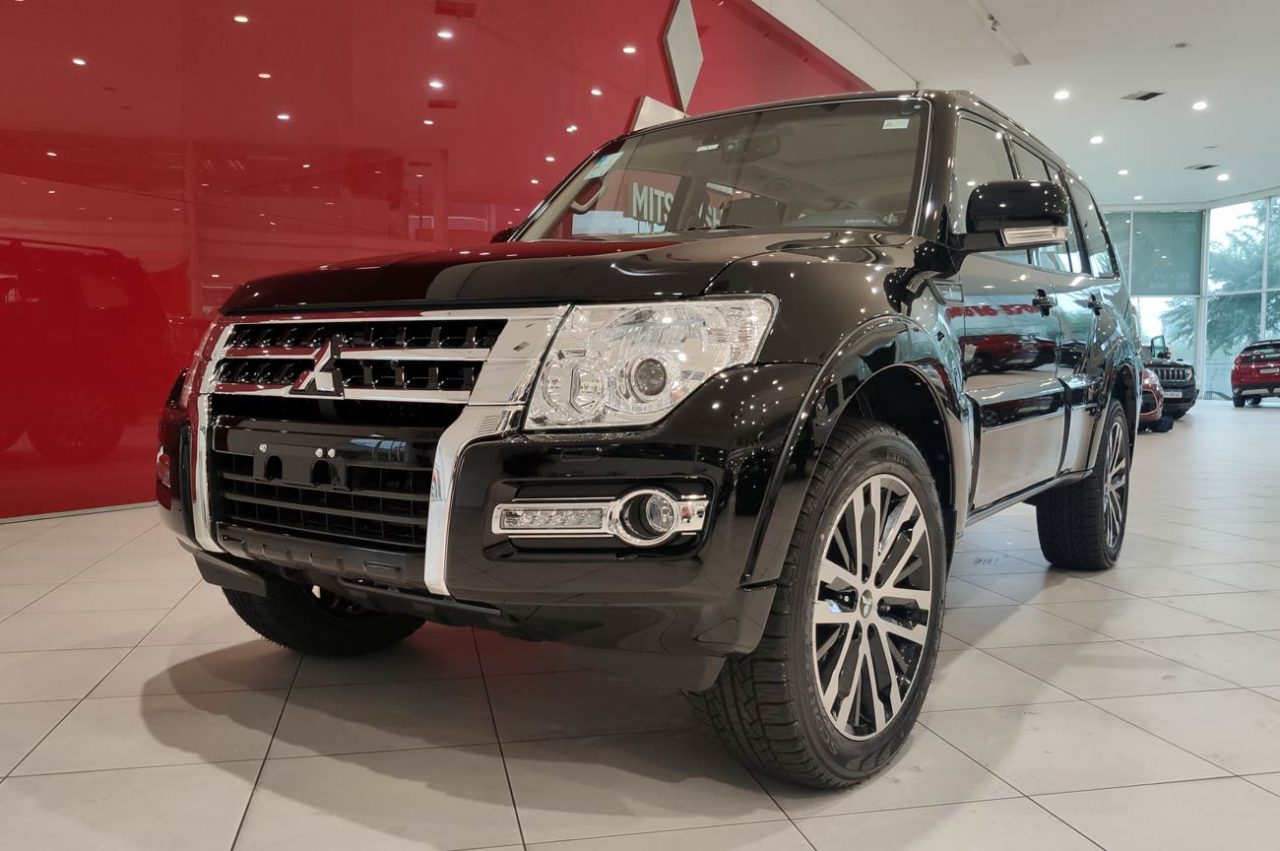 Mitsubishi Pajero Full Legend Edition